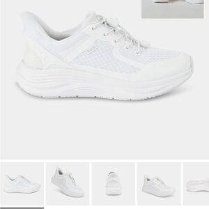 Women's Kizik London White tennis shoe